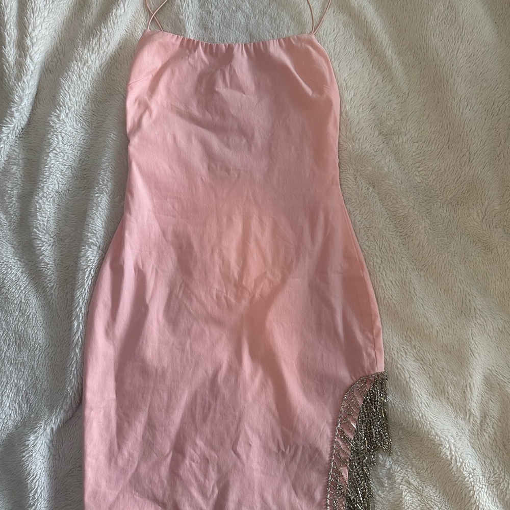 Small fashion Nova pink dress for special events